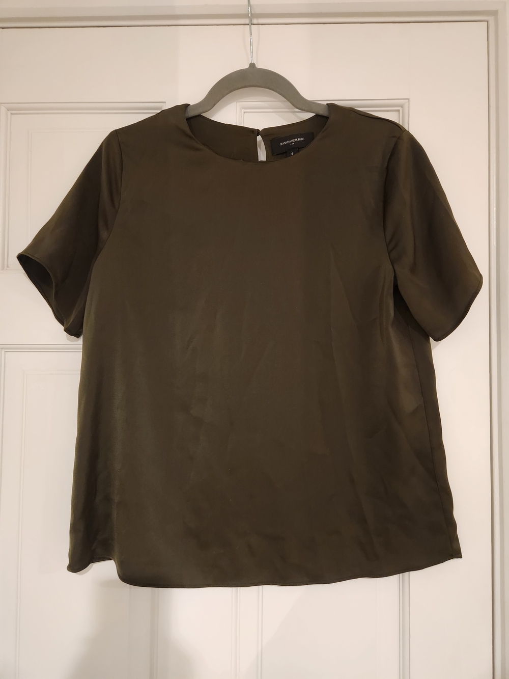 Banana Republic Olive Short Sleeve Crewneck Top